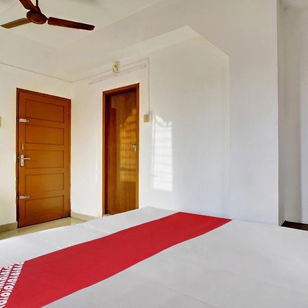 Hotel O Chiyang Hotel Angamaly Extérieur photo