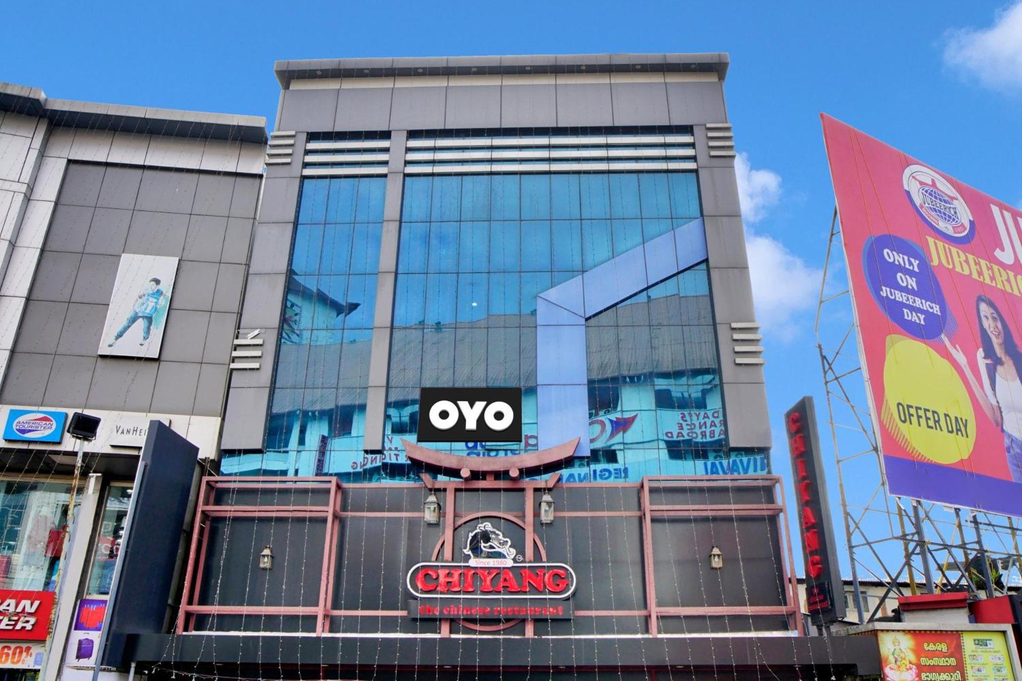 Hotel O Chiyang Hotel Angamaly Extérieur photo